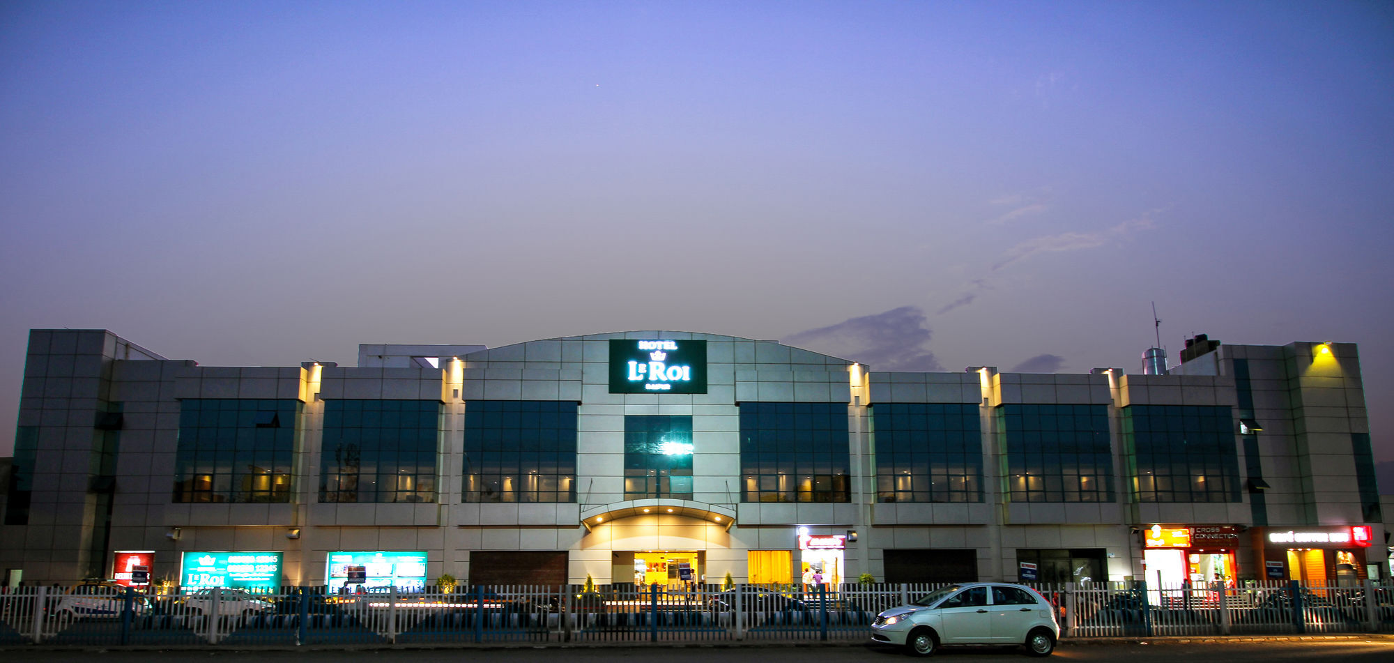 Hotel Le Roi Raipur At Raipur Railway Station Exterior photo