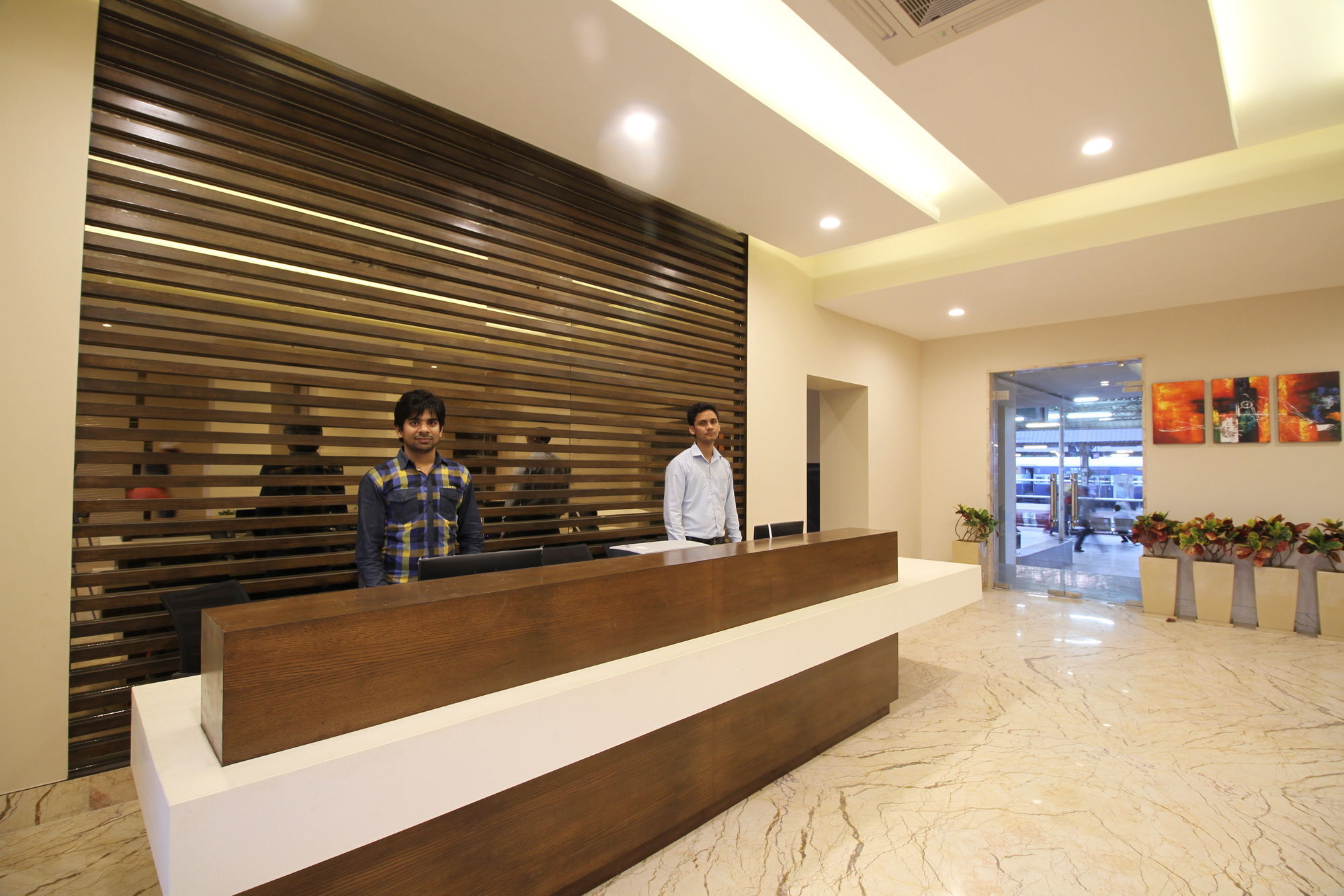 Hotel Le Roi Raipur At Raipur Railway Station Exterior photo